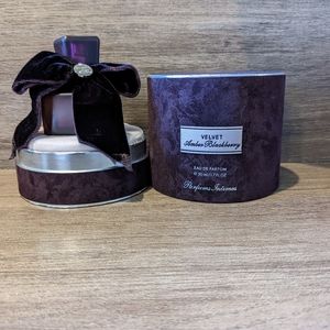 Victoria's Secret Velvet Amber Blackberry Perfume